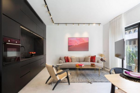 Luxury & Quiet Apartment near Gordon Beach